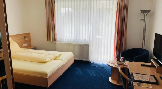 Hotel Zum Fliegerwirt, Reserva ahora Hotel Mengen Upper Danube