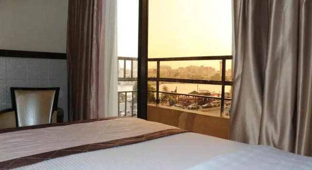 Люкс Deluxe с балконом и с видом на море Al Khaleej Grand Hotel