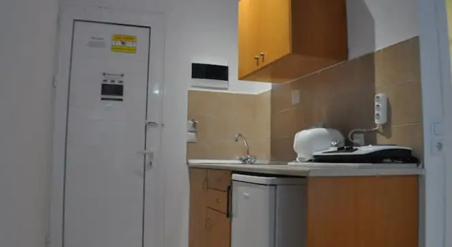 Студия с балконом Zouboulia Apartments