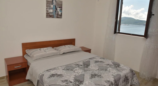 Apartmani Centar Igalo, Забронировать Отель Игало , рядом с Пляж Топла