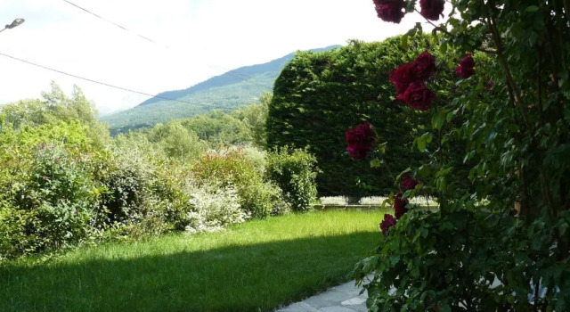Appartement dans maison Entre Savines et Embrun, Rezervasyon Daire Crots Lac de Serre-Ponçon