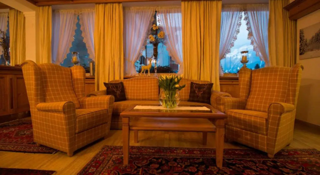 Hotel Englhof, Book Hotel Aschau Zillertal