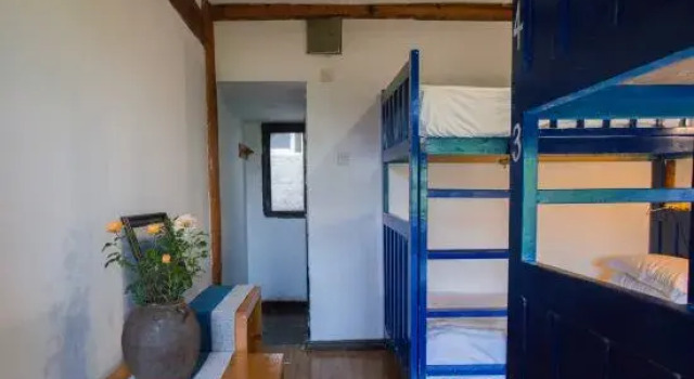 Кровать в общем номере (женский номер) Lijiang Shuhe K2 International Youth Hotle