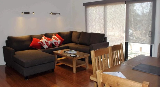 Kyneton Bushland Resort, Book Resort Resort Hotels in Victoria, Resort