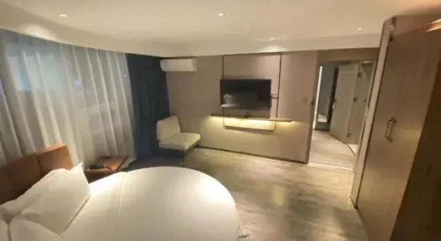 Люкс Business Qitian Youshang Hotel