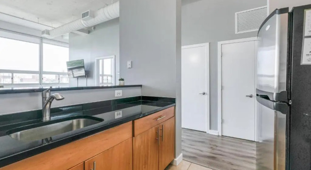 Апартаменты Metroflats at 509 Vine Street