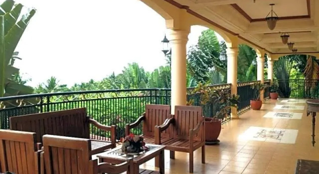 Полулюкс Camiguin Highland Resort