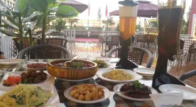 Airport Hotel, Rezerwuj Hotel Hotele w Dao Li z basenem, Basen