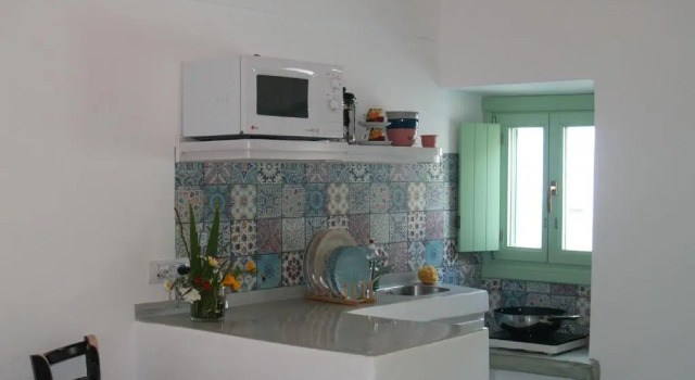 Студия Deluxe Mythos Traditional Stonehouse