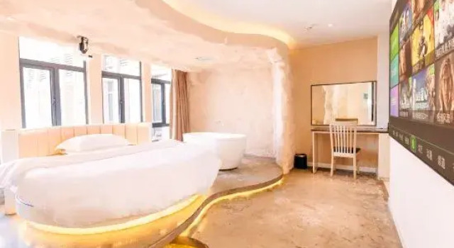 Люкс Deluxe Mizhan Theme Cinema Hotel (Changsha County Mass Media)