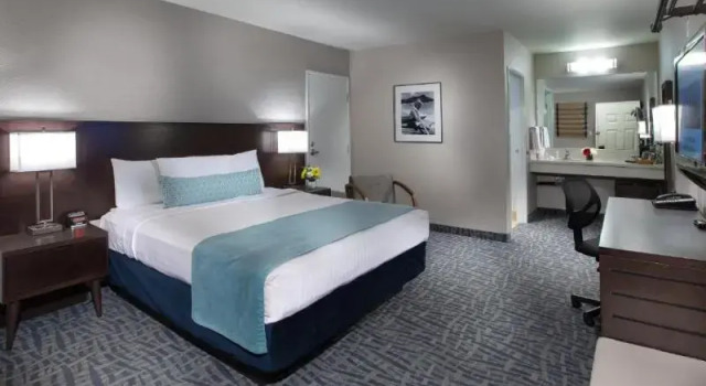 Номер Superior Safari Inn Burbank-Universal, a Coast Hotel
