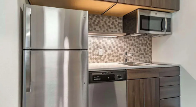 Четырёхместный номер Standard MainStay Suites Milwaukee/Franklin