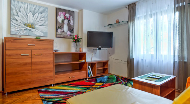 Albaneze, Varaa Huoneisto Hotellit Kvarner Islands uima-altaalla, Uima-allas