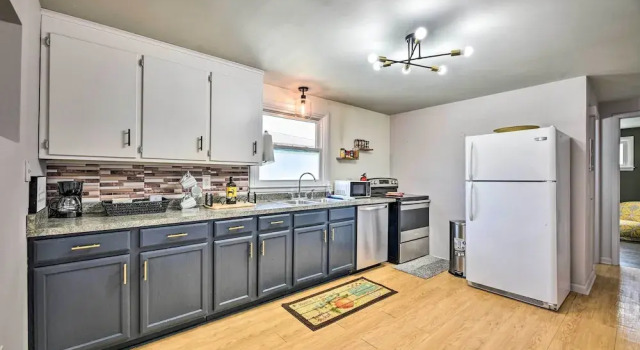 Апартаменты Charming Buffalo Apt: 18 Mi to Niagara Falls!