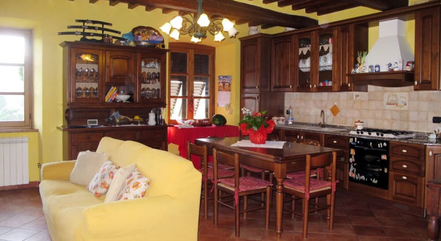 Sara Gello in Gello With 3 Bedrooms and 3 Bathrooms, Réserver Hôtel Pescaglia 