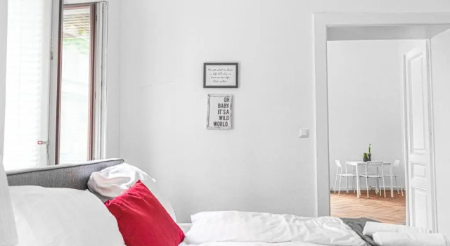 Classy 2BR Apt. w/ Exclusive Location near AKH, Rezerwuj Hotel Hotele w Wiedeń z parkingiem, Parking