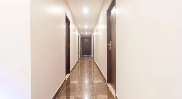 Townhouse Amaraa Hotel Near Phoenix Palassio, Забронировать Отель СПА-отели Чинхат, SPA-услуги