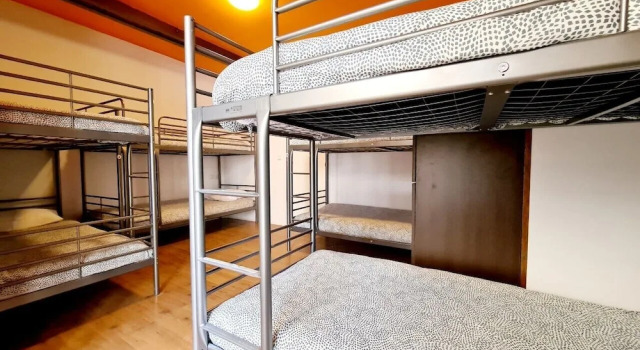 Кровать в общем номере (женский номер) Arc House Madrid