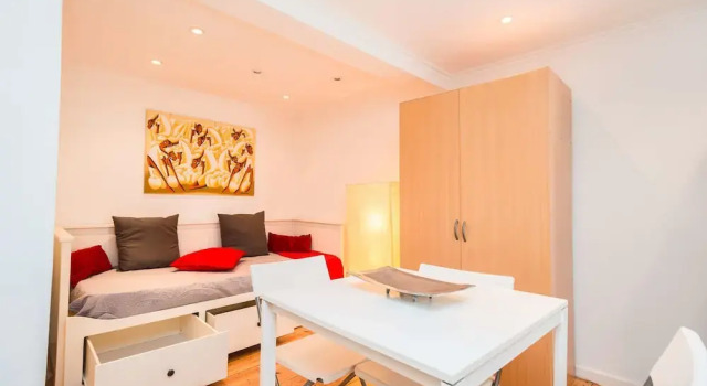 Апартаменты Lisbon Low Cost Apartments