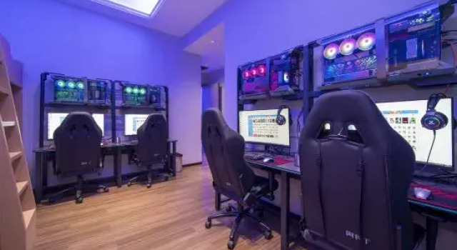 Кровать в общем номере Xinhua JF E-sports Homestay