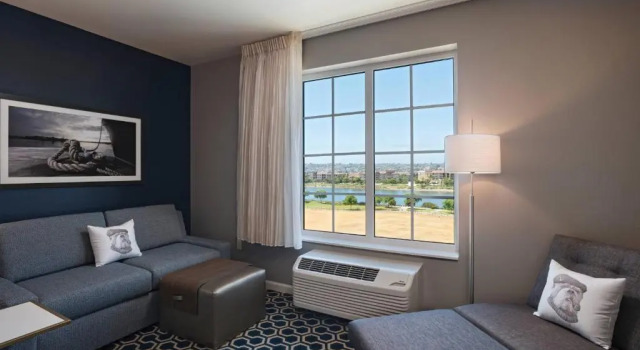 Люкс с 2 комнатами TownePlace Suites by Marriott San Diego Airport/Liberty Station