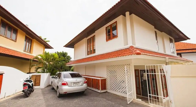 Smile House Villa, Забронировать Вилла Отели Южного Таиланда с парковкой, Парковка