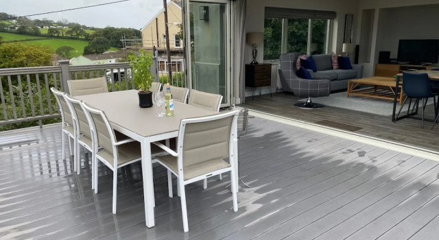 Коттедж Amber Cottage - Luxury Cottage, Hot Tub, Sea Views and Log Burner