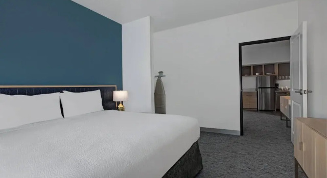 Люкс TownePlace Suites by Marriott Phoenix Glendale Sports & Entertainment District