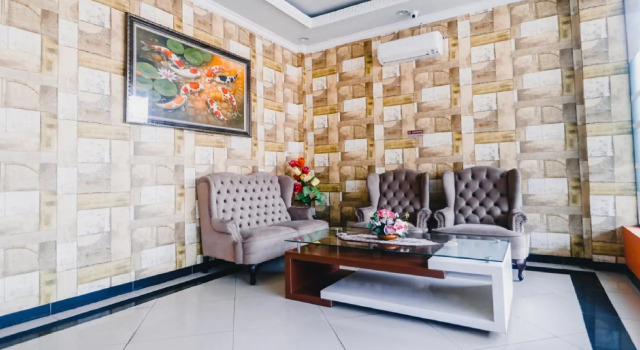 Grand City Inn, Book Hotel Hotels in Sulawesi with Parking, Parking