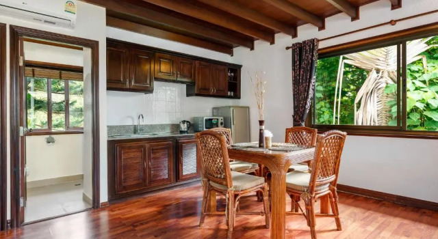 Четырёхместный номер Superior Royal Cottage Residence