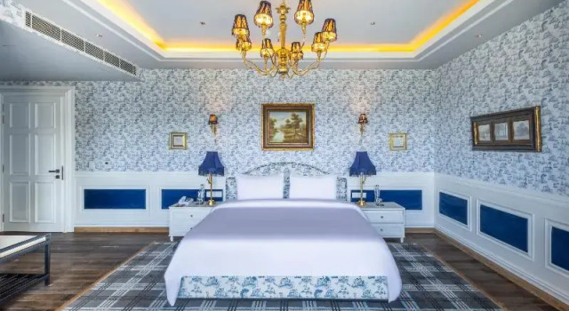 Полулюкс The Manor Sports and Wellness Hotel