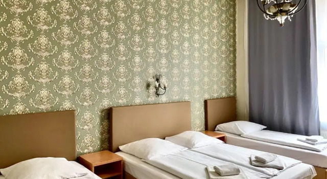 Четырёхместный номер Standard Hotel BELLEVUE am Kurfürstendamm