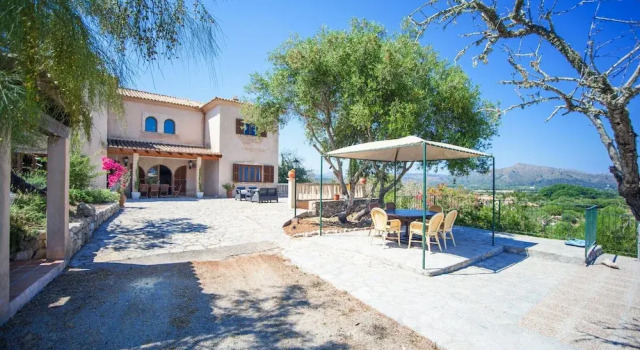 SA Corbaia Nova - Villa for 10 People in Arta, Rezerwuj Willa Hotele w Majorka z parkingiem, Parking