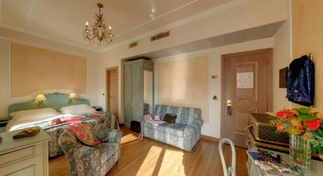 Трёхместный номер Standard Grand Hotel Bristol