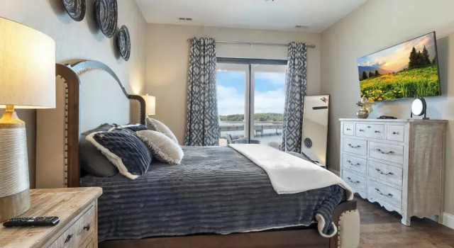 Amazing Top Floor Condo at Topsider Resort Community
