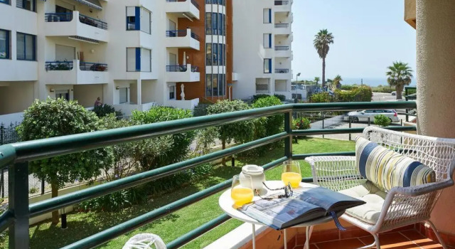 Коттедж Oceanario 2 Bedroom Apartment - Sea View and Pool