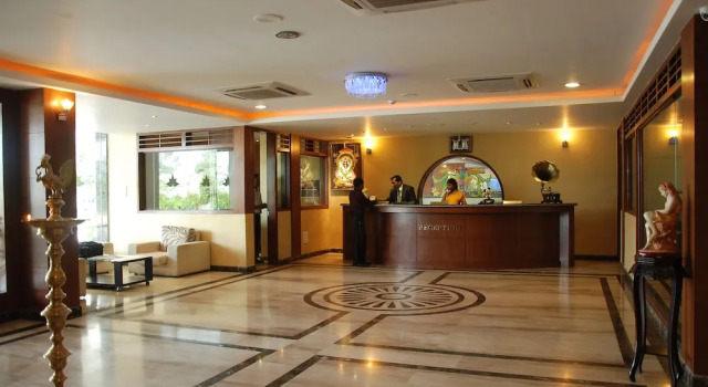 Hotel Milestonnez, Забронировать Отель Отели штата Тамилнада с бассейном, Бассейн