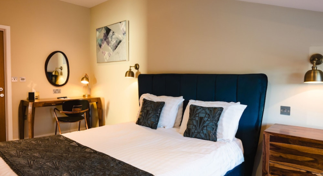 Студия Executive Crown Lodge Hotel
