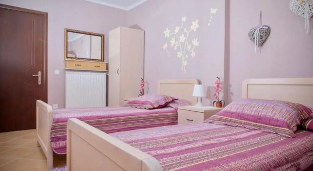 Villa Pefkohori, Book Villa Pefkohori 