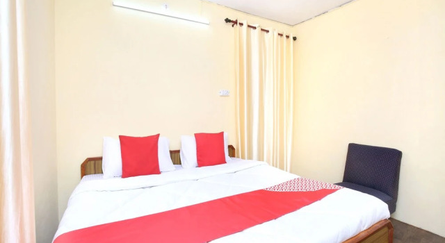 OYO 13645 Home Ever Sunny