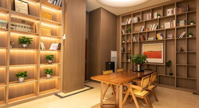 Yizhou Hotel