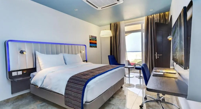 Шале с 2 комнатами с видом на море Park Inn by Radisson Hotel and Residence Duqm
