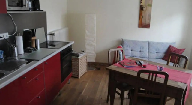 Ferienwohnung & Gästezimmer  Messezimmer, Забронировать Отель Кюртен Bergisches Land