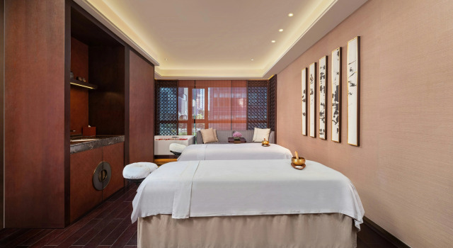 Regent Chongqing, Book Hotel Hoteller i Chongqing med parkering, Parkering