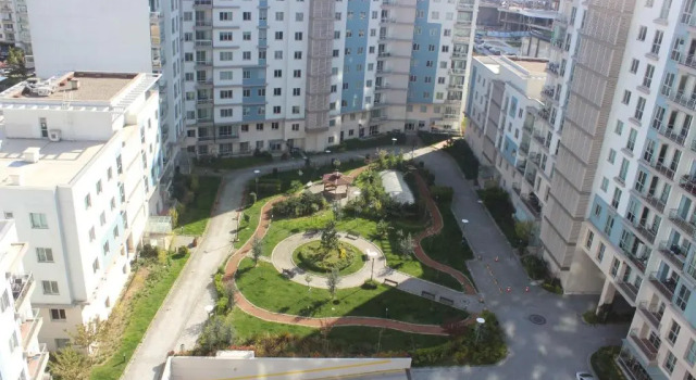 Koza Apartment, next to Akbati Shopping Mall and Tennis court Soul Entertainment, Varaa Huoneisto Hotellit Marmara-alue pysäköinnillä, Pysäköinti