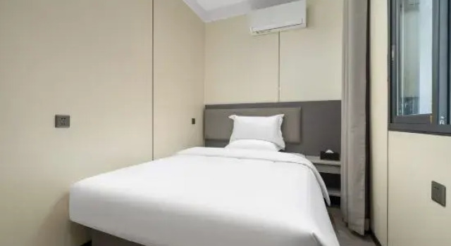 Pengcheng Lijing Hotel (Hongling Subway Station Huaqiang North Branch), Rezerwuj Hotel Hotele w Shenzhen z parkingiem, Parking