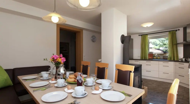 Chic Chalet near Ski Area in Bramberg am Wildkogel, Rezerwuj Chalet Hotele w Salzburg z parkingiem, Parking