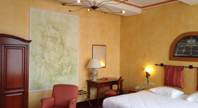 Полулюкс Hotel Botticelli
