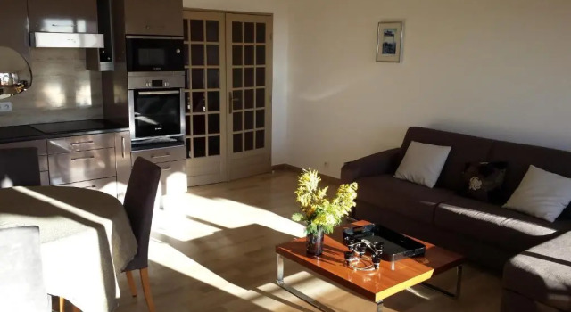 Très bel appartement vue mer à Nice, Забронировать Апартаменты/квартира Отели Fabron с парковкой, Парковка