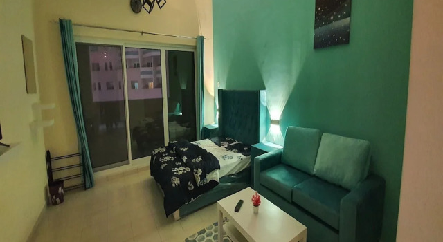 Stunning Furnished Studio Apartment in the Heart of Dubai, Забронировать Апартаменты/квартира Апартаменты Дискавери-Гарденс, Апартаменты/квартира
